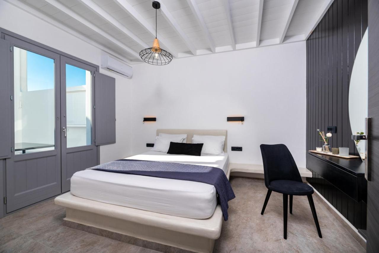 Filoxenia Luxury Villa Perissa (Santorini)